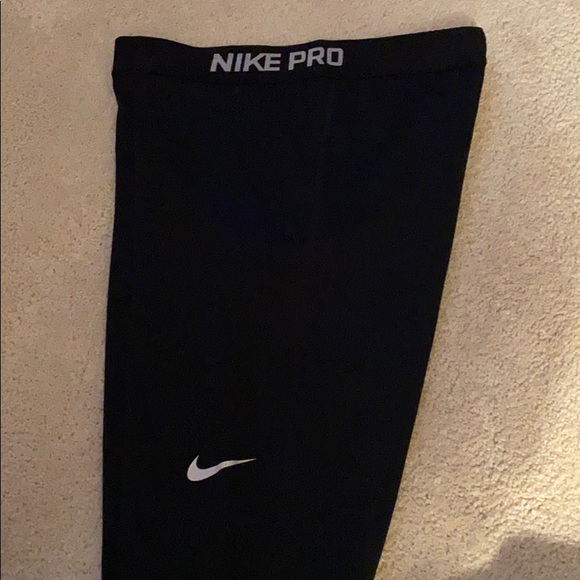 Nike Pro capri leggings - Picture 8 of 12